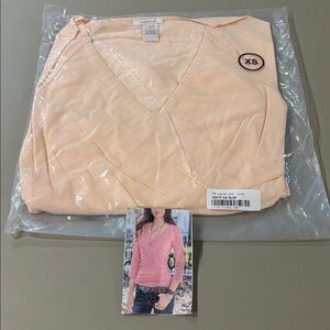 Sundance Vanessa 3/4 Sleeve NWT Size XS. Pulls You In. Very Nice Top!